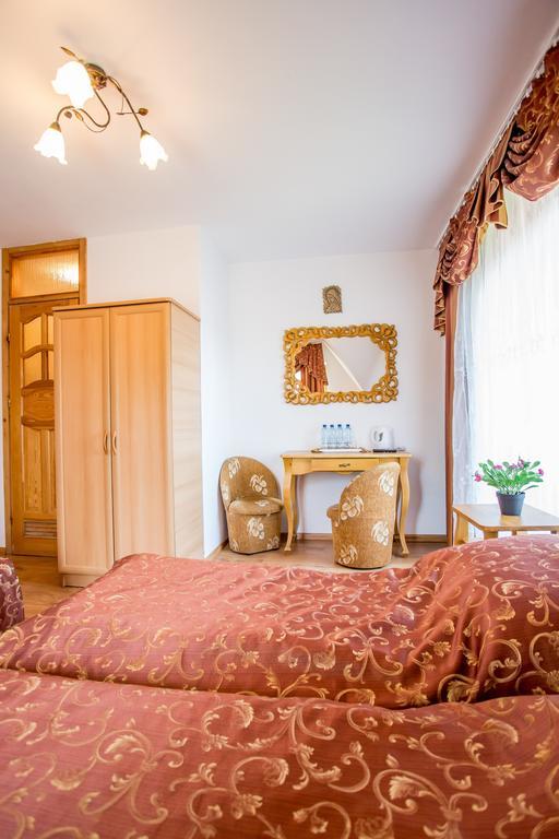 Pod Modrzewiami Hotel Zakopane Kamer foto