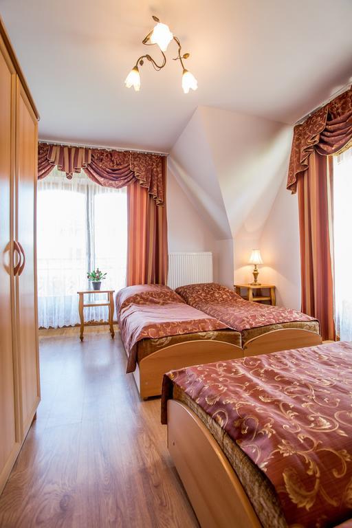 Pod Modrzewiami Hotel Zakopane Kamer foto