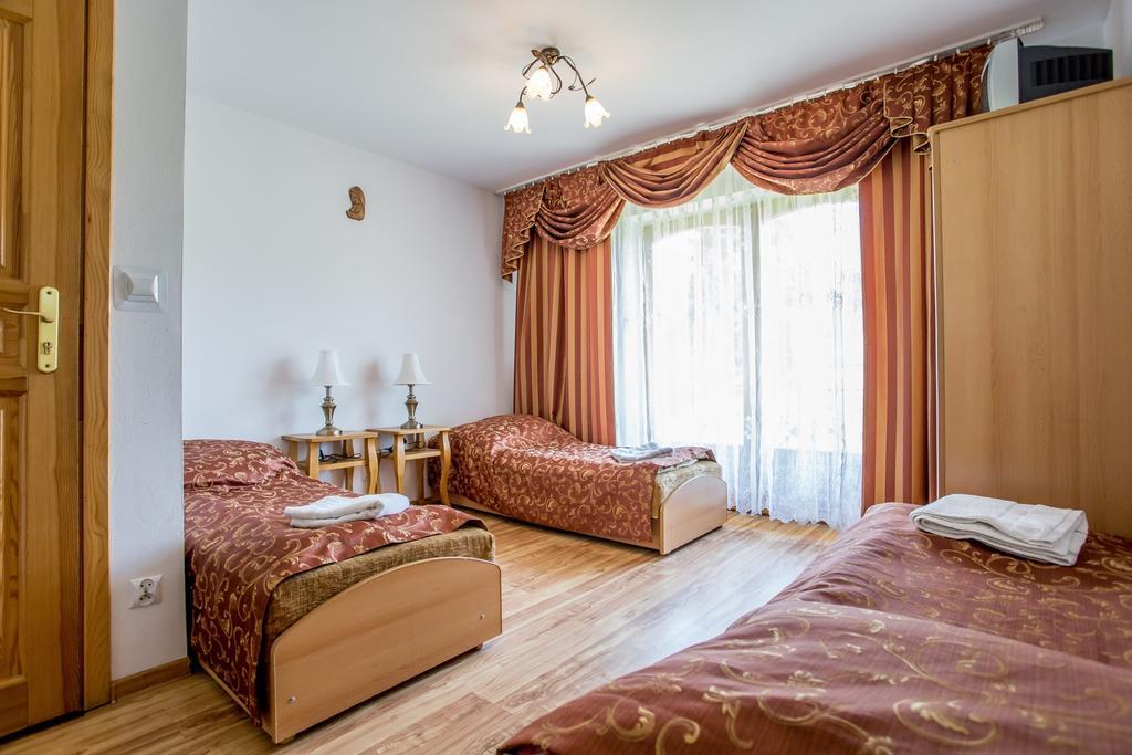 Pod Modrzewiami Hotel Zakopane Kamer foto